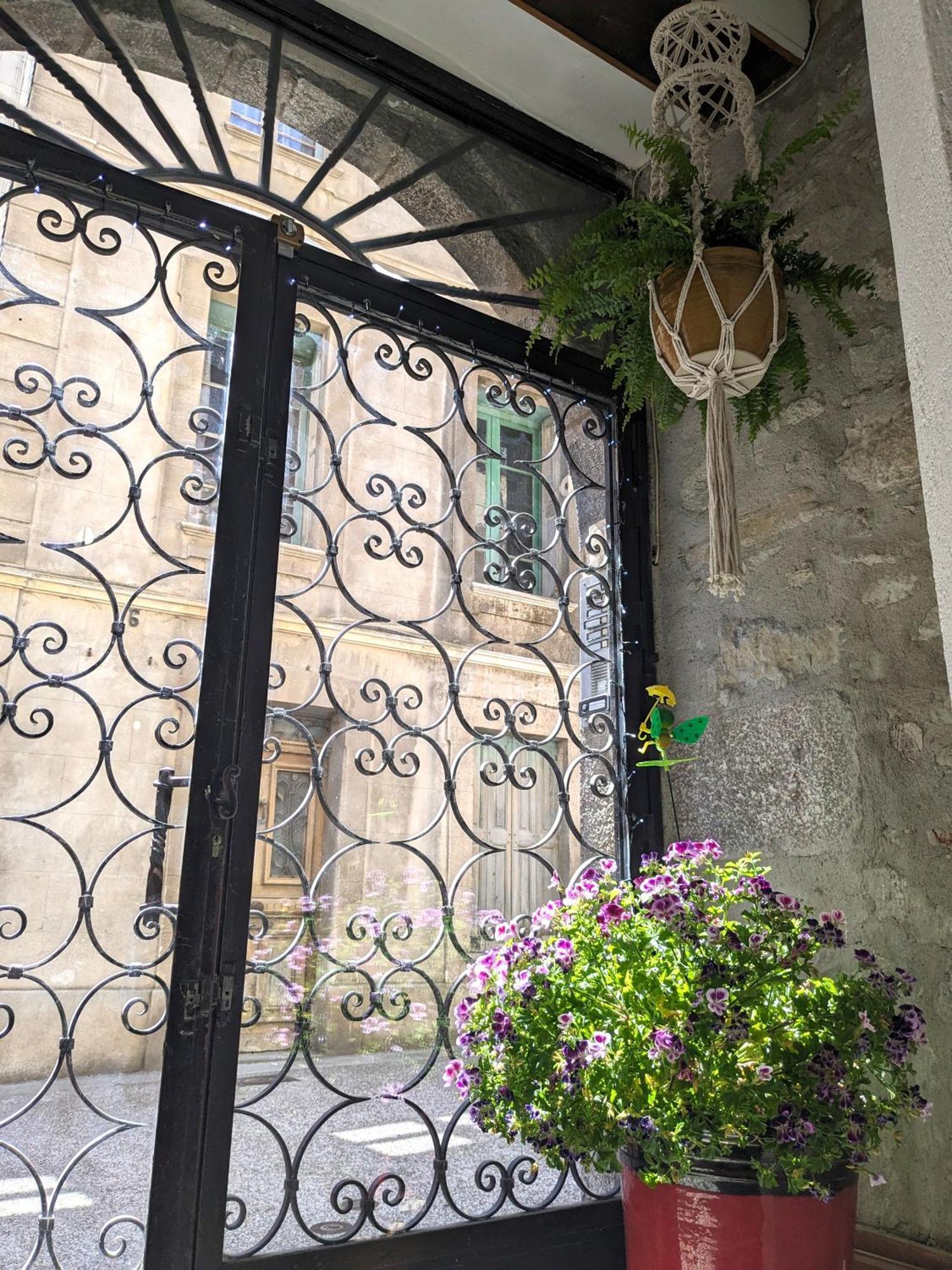 Appartement Le Fort Vue Montagne Villefranche-de-Conflent Eksteriør bilde